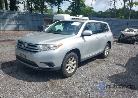 2012 Toyota Highlander Base V6 из США, поврежденный, VIN 5TDBK3EH8CS140401